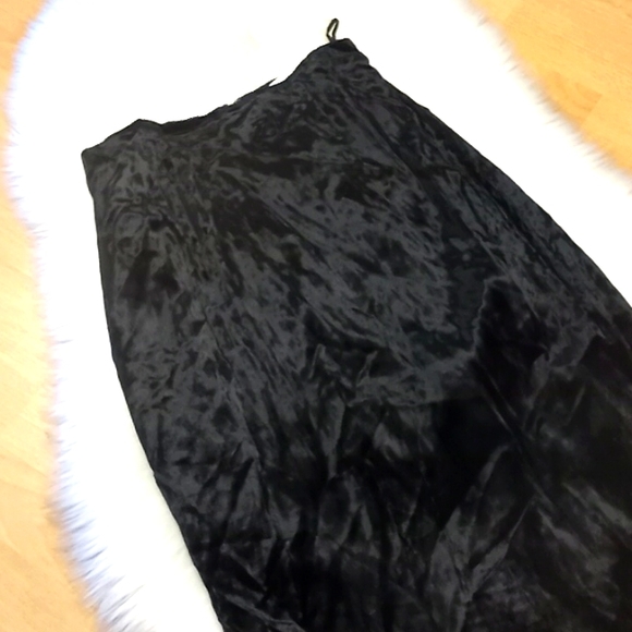 VTG- Paul Alexander Black Velvet Maxi Skirt - Picture 1 of 8